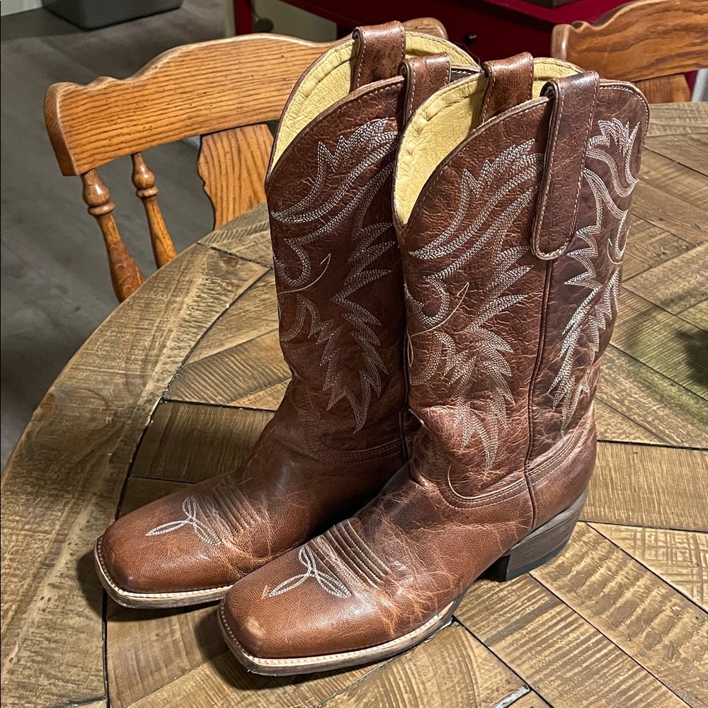 Idyllwind Brown Heeled Boots